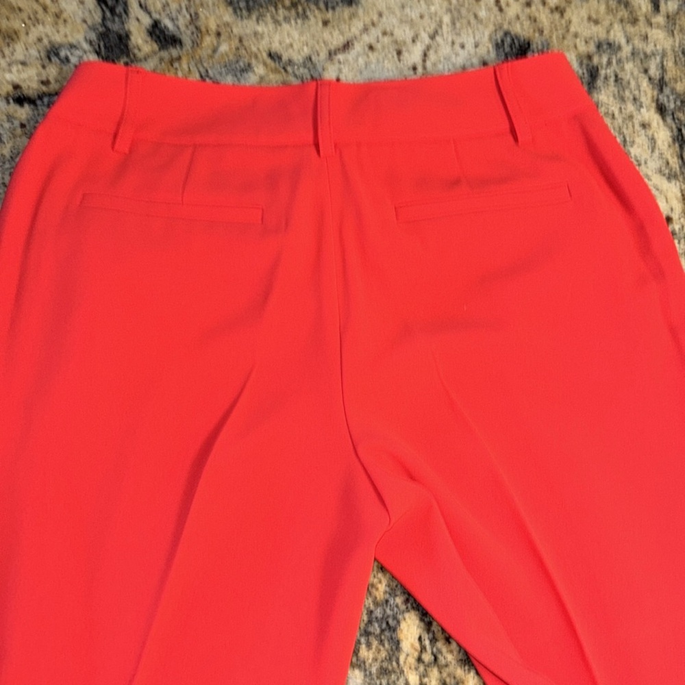 Alice + Olivia high rise slim cut trousers in poppy red - Picture 11 of 12